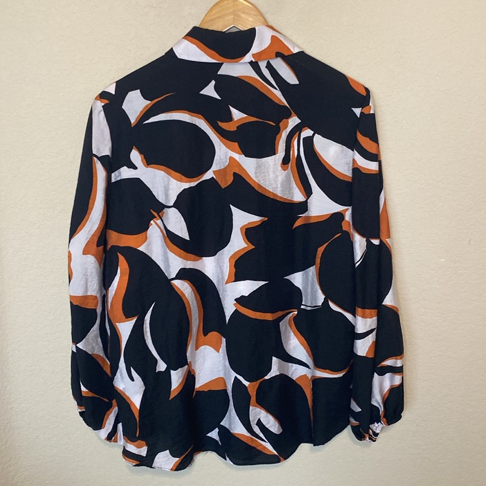 Chico's Satin Long Sleeve Tunic Black White Carmel 12 - Picture 4 of 11